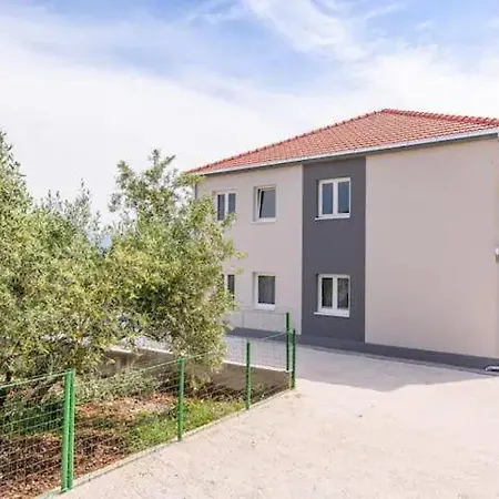 Rozarija Trogir