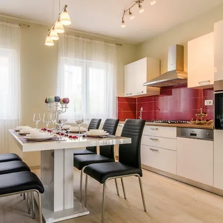 Villa Rozarija